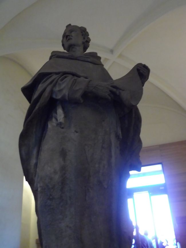 インフォメーション内。