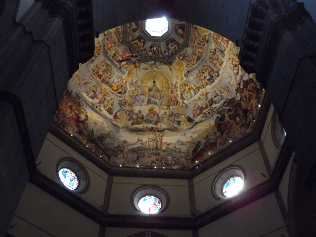 サンタ・マリア・デル・フィオーレ大聖堂天蓋内側。（フィリッポ・ブルネレスキ）