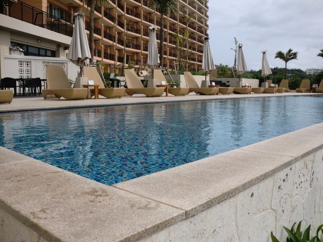 ソフトドリンクとビールは朝からオーダー可<br /><br />カクテルは15:00ぐらいから。。。午前中からオーダーしたかった。