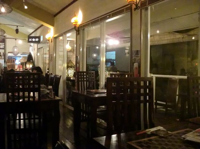 LIVE終了<br /><br />LIVEが終わるとお客さんも帰り始めるみたい。