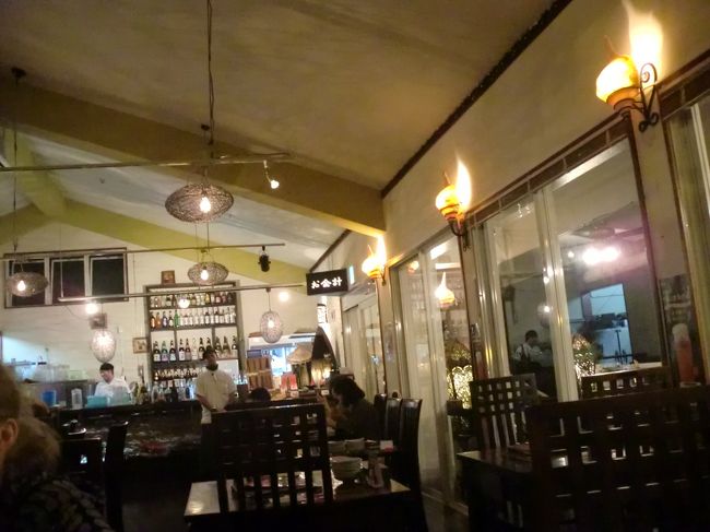 会計<br /><br />食事中、海ぶどうの事を聞いたスタッフが海ぶどうは良かったかたずねてくれた。食事もスタッフも雰囲気もいい店でした。<br /><br />クレジットカードは使えず現金のみでしたが、食事代は安かった。2人で12,000円ぐらい。。。20,000円ぐらい行くと思った。