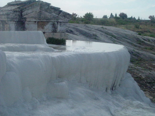 観光客のいるエリアはさすがに見栄えのする所であったが、今一つ物足りなさが残ったが、裏道を登ってきたので大満足できた。<br />