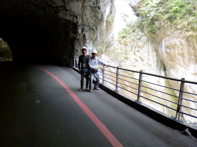 車こないのだから<br />道の真ん中で写真ト朗よ<br />「２発目の変換はしないそのまま掲載」<br />とろうよ　具来一発で出せ<br />まてまて言ってるそばから　「位」だろが