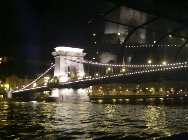 クルーズしながらの夜景は最高・・！