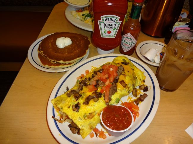 ＩＨＯＰでディナー（笑）<br /><br />某パンケーキ屋さんより、おいしいと思います。<br />並ばないし！