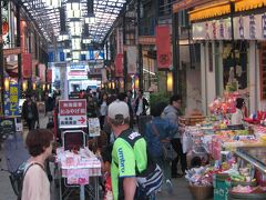 熱海銀座もＧＷでにぎわっていた。