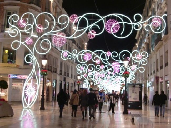 食後は少しマラガ市内を散歩。<br />海沿いの街ということもあってがこれまでの街と違いなんとなく開放的で明るい雰囲気。<br />元々メインの訪問都市ではなかったですが非常に印象に残る街でした。