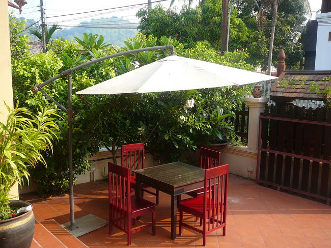 エントランスを入って、