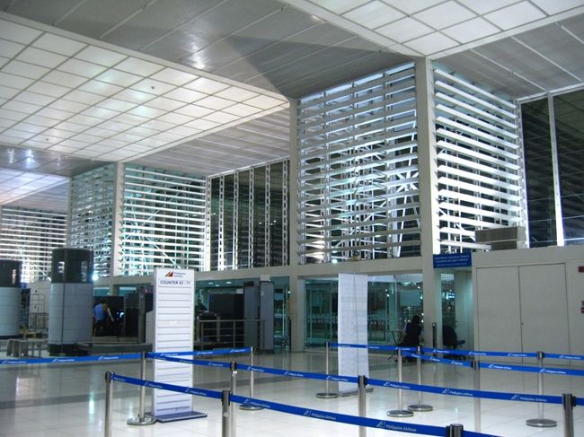 5時過ぎ、空港に到着。<br /><br />