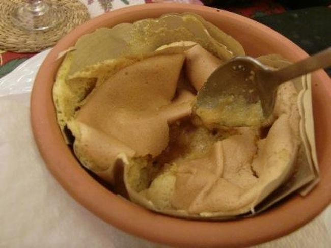 その後、昼前ですが妻がどうしても行きたいと言っていた生カステラのお店へ。<br />カステラ・ド・パウロというこのお店、奥様が日本人、旦那様はポルトガル人で長崎でカステラの修業をして逆輸入されたとか。<br />生カステラも美味しかったです。特に妻は絶賛していました。