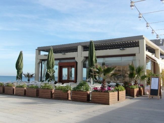 バルセロナ最期のランチはこの海辺のお店へ。