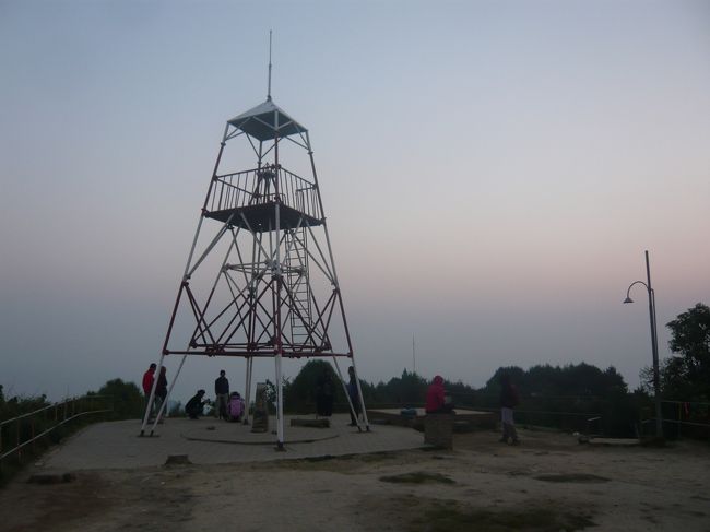 人がちらほらと集まっていました。