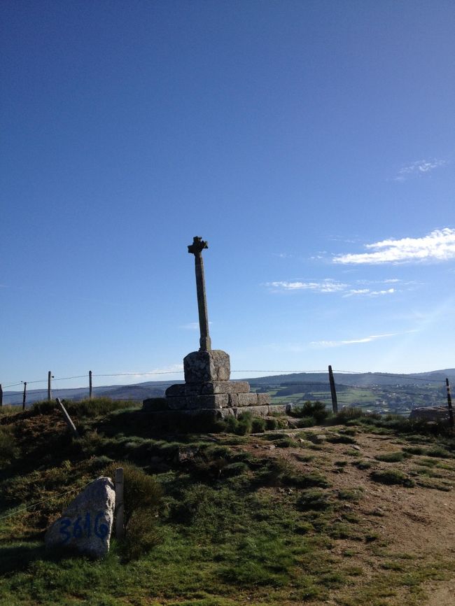 峠のクロス（十字架）。