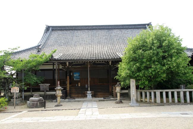 愛染堂<br />京都御所の近衛公政所御殿を宝暦12年（1762年）移築したものです。<br />本尊は愛染明王坐像（重文）<br />ここも拝観料が必要なので断念。<br />