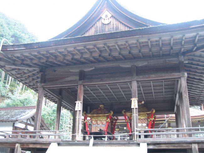 バスの車窓から琵琶湖が見え、日吉大社へ<br />大津市にあるんですね