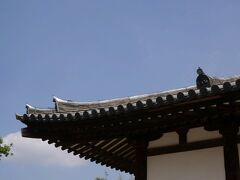 新薬師寺に到着。
あれ？境内がやけにすっきりしているなぁ。印象が変わりました。


