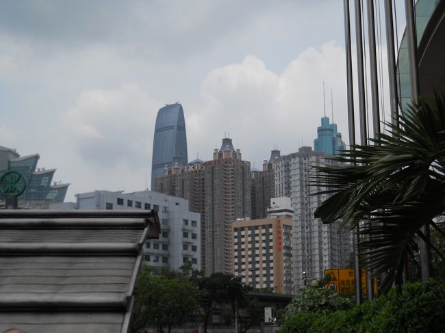 翌日ＭＴＲで深センへ。<br /><br />中国って感じするよ。