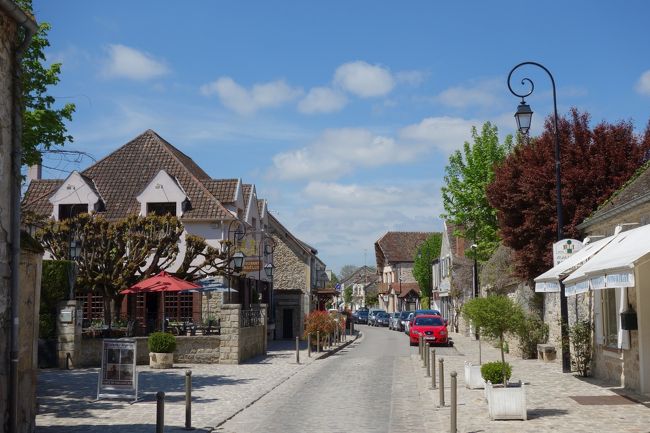 こちらはバルビゾン村。