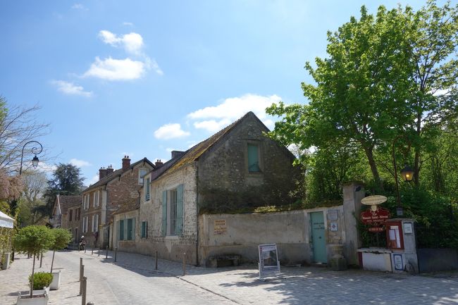 ミレーのアトリエ。<br />質素な暮らしだったのですね。