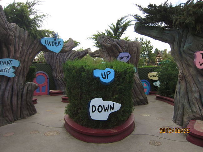 ＴＤＬにはないアリスの迷路です<br />可愛かった〜〜♪<br />