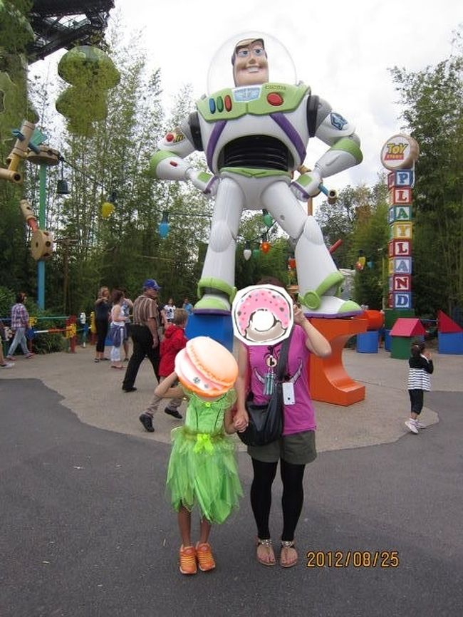 一番来たかった場所〜〜〜<br />ＴＤＬにはまだない『Toy Story Playland』<br />バズ好きにはたまりません。<br />香港ディズニーにはできたみたいっ。