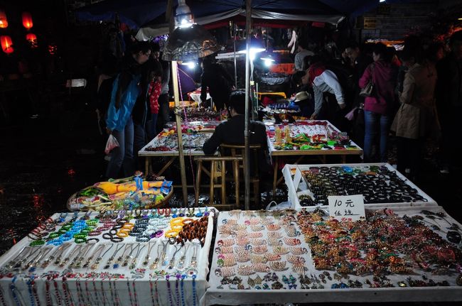 夜市みたいなのもありました。