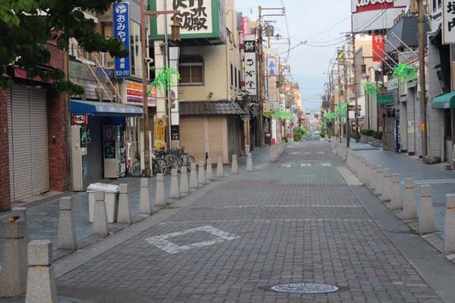 三条通りも静か…