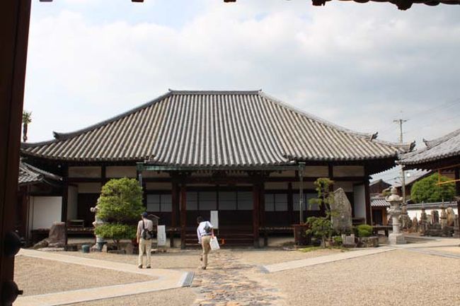 五劫院。アフロヘヤーの仏さまがいらっしゃいます。<br />拝見できるのは、お盆の頃だったような。<br /><br />帰省の帰りに寄ってもらって次男と拝見した事があります。<br />頭の大きな仏像でした。