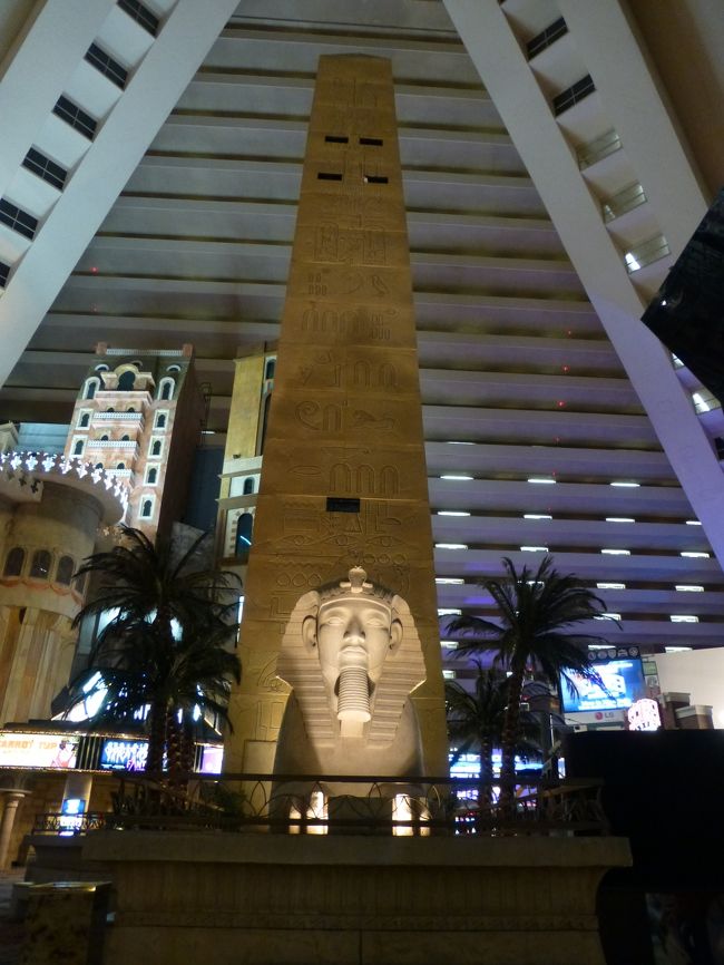 オベリスク<br /><br />人が居ないので、写真もじっくり撮れました。