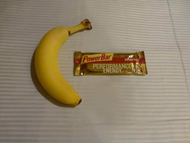 1泊2日のツアーから戻って来て、この日も6時起床。<br /><br />旅行中は時差もあるせいか早起き。<br /><br />前日にガイドさんが買ってくれたバナナとエネルギーバーで朝ごはん。