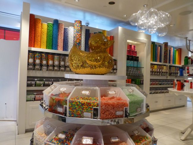 シュガーファクトリーと言えば金のアヒル