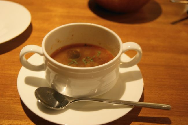 チェーナはなかなか使い勝手が良い、予約成立と同時に<br /><br />確認のメール、当日もメール確認が頻繁に来るので<br /><br />こちらも忘れないしレストラン側にとっても良いシステムでしょうね。