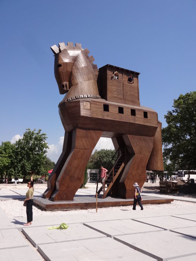 修復なったトロイの木馬 トロイ遺跡周辺 トルコ の旅行記 ブログ By 旅する人さん フォートラベル 修復なったトロイの木馬 トロイ遺跡周辺 トルコ の旅行記 ブログ By 旅する人さん フォートラベル