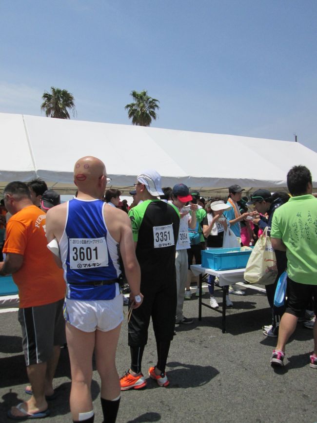 そしてそうめんが食べ放題です・・・あれ、このスキンヘッドの方の後ろ姿！？