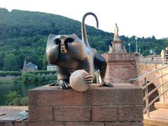 ハイデルベルクの猿の像