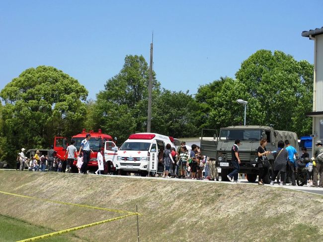 さらに奥のほうへ目をやると、おなじみの車両も？！