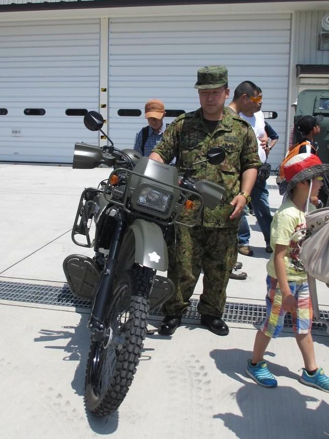 そのまた隣には、こちら。<br /><br />これも、お子さんが乗せてもらってたんですが、ちょうど降りたところを1枚。<br /><br />私も乗ってみたかったけど、言い出す勇気がなく(笑)