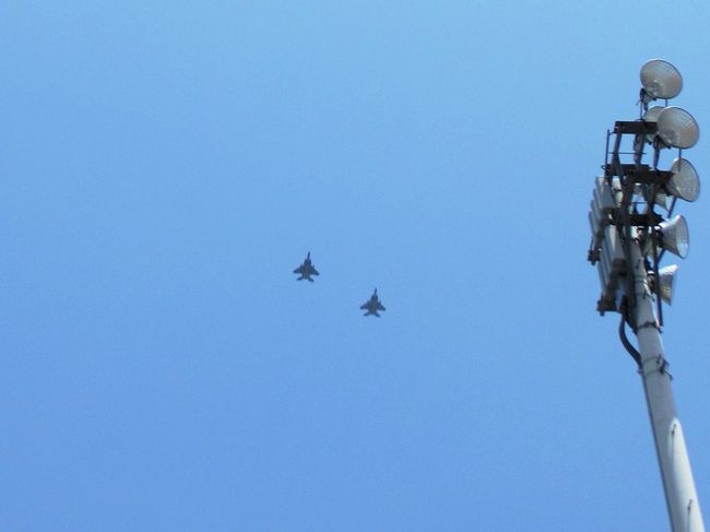 さらに近付いてきましたが、トリミングすると、より形もわかりやすくなりました。<br /><br />先ほどの2枚もそれぞれトリミングしてます。