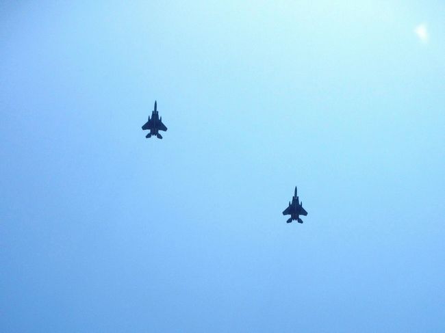 2回目は要領がつかめました！<br /><br />頭上近くを通過するところ。