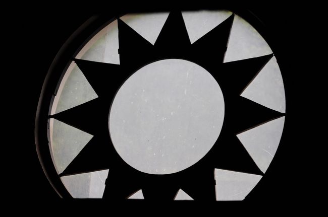 大礼堂の窓枠。