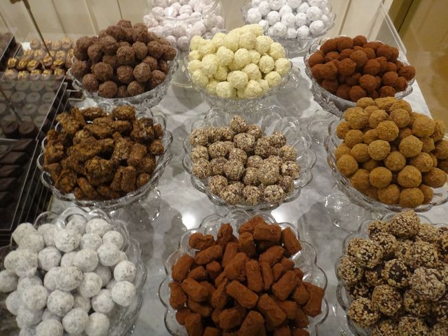 ベルギー・ブリュッセル【Mary】（メリー）<br /><br />Truffe（トリュフ）も美味しそうです。<br /><br />http://www.mary.be/en/the-collection/the-pralines/truffles