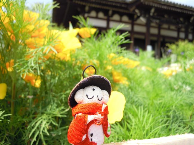 「花のお寺に詣でます。」