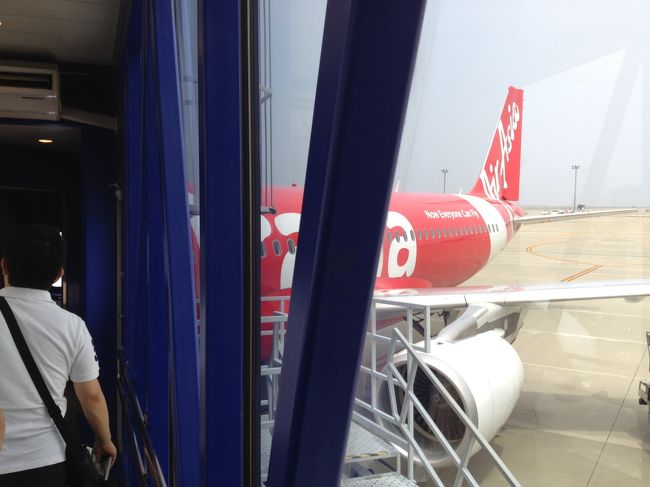 <br />　ちらっと見えた機体。お願いしますって心境。