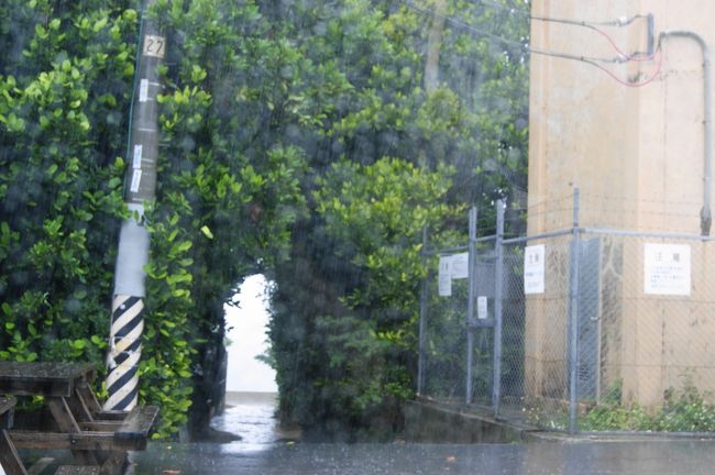 この場所って、、<br /><br />車のCMや映画のロケにも使われている有名なポイントでした：：<br /><br />