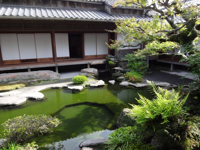 【磯庭園】陣笠 鹿児島 薩摩藩 島津氏 十字紋 プラスチック製 観光記念 磯庭園】陣笠 鹿児島 薩摩藩 島津氏 十字紋 プラスチック製 観光記念 仙巌
