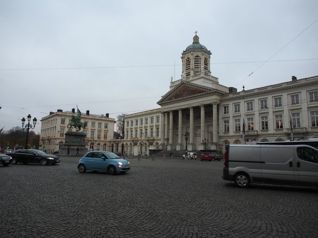 ロワイヤル広場