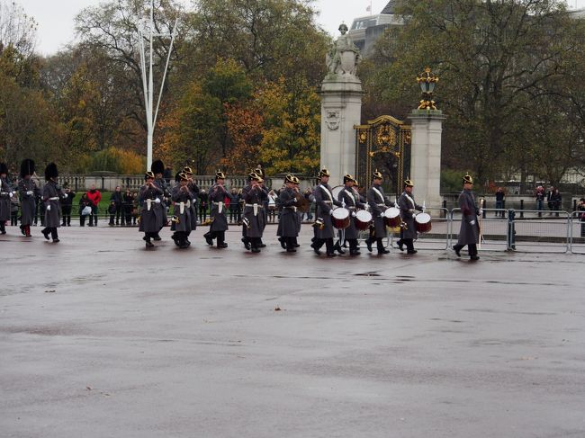 楽団は良く見える場所です。