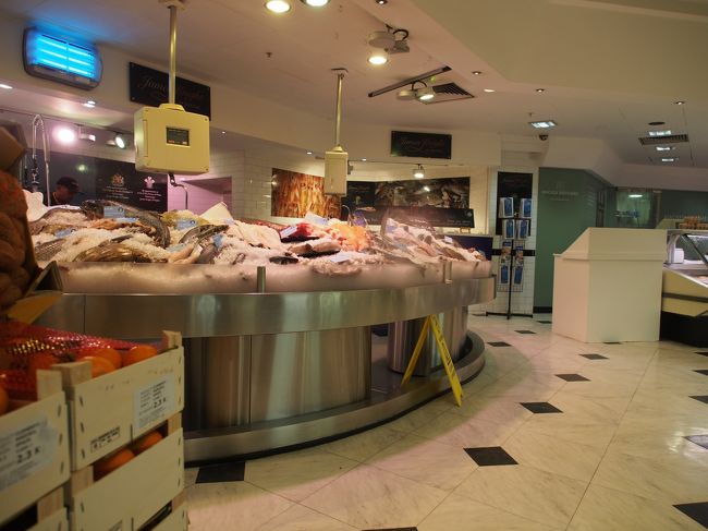 食料品が充実。