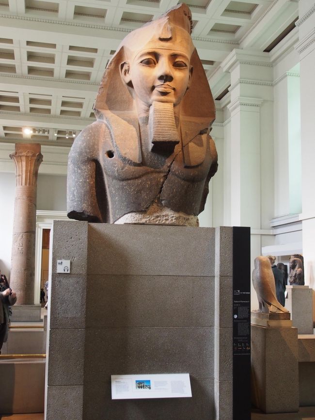 ラムセス２世の胸像