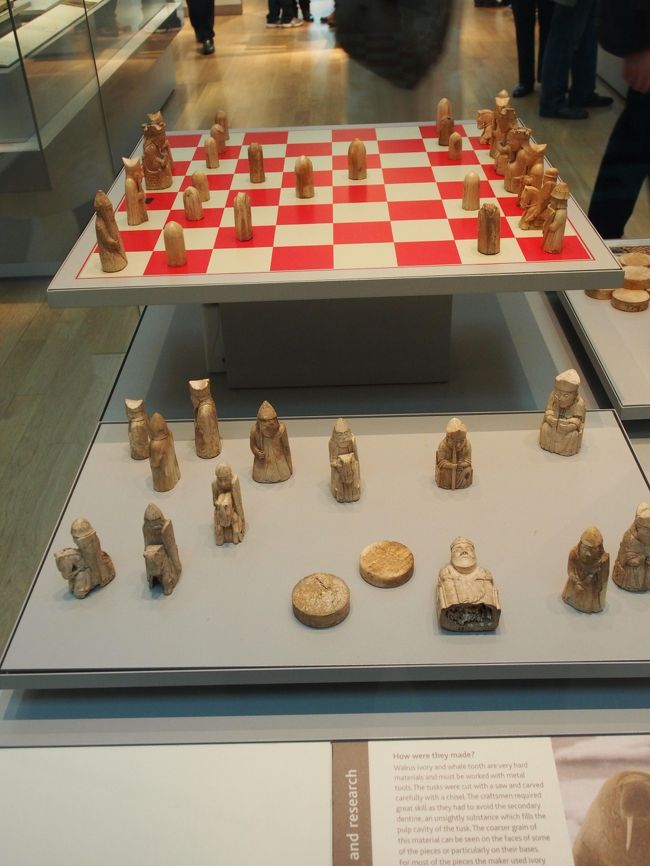 ハリーポッターで出てきた、ルイス島のチェス駒です。